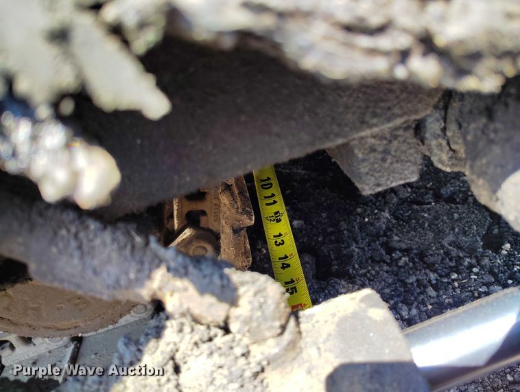 image for item IP9660 Lee-Boy 8515 paver