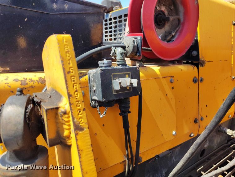 image for item IP9660 Lee-Boy 8515 paver