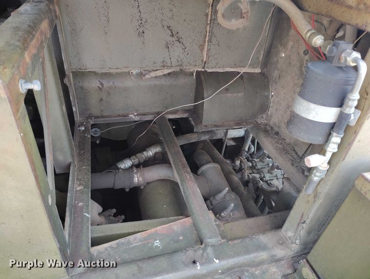 image for item IP9679 Clark 290M scraper