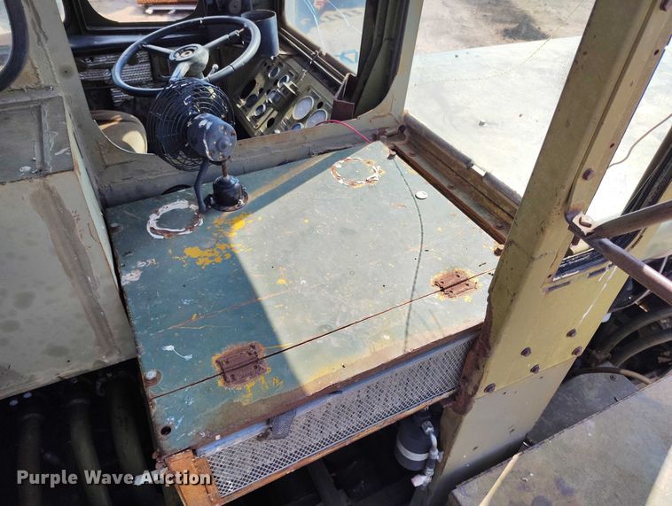 image for item IP9679 Clark 290M scraper