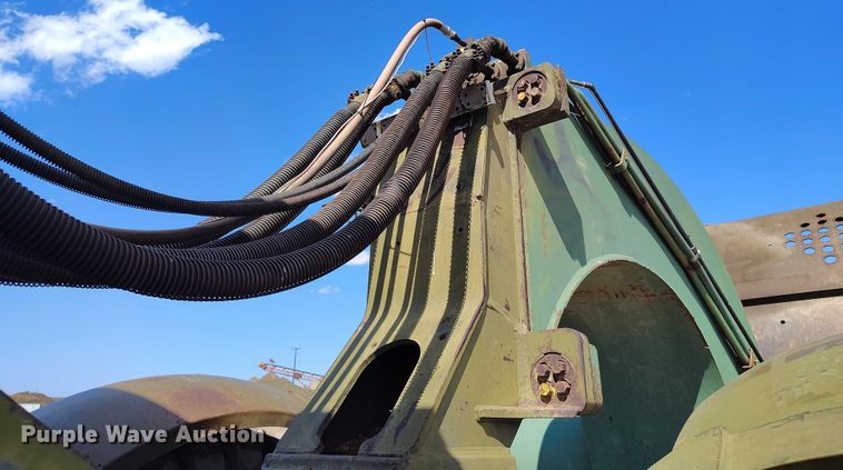 image for item IP9679 Clark 290M scraper