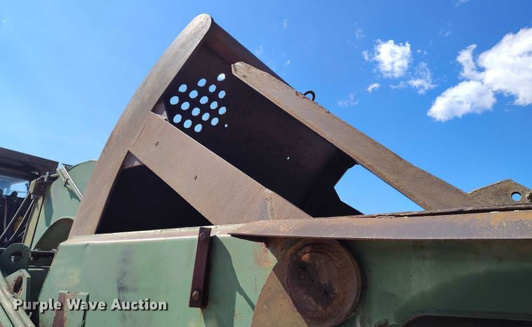 image for item IP9679 Clark 290M scraper