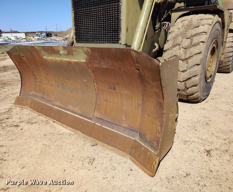 image for item IP9679 Clark 290M scraper