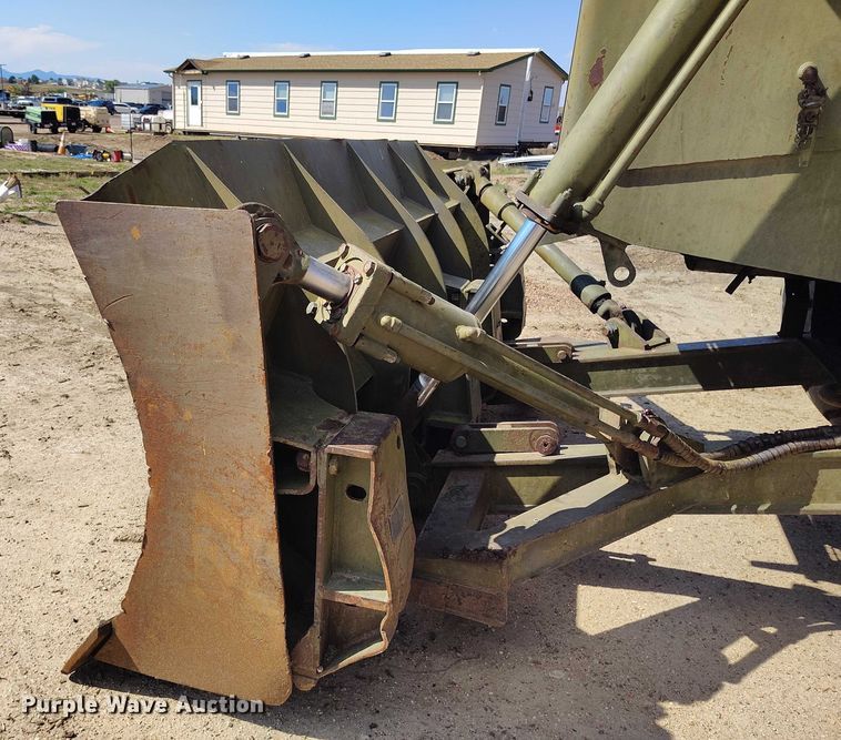 image for item IP9679 Clark 290M scraper