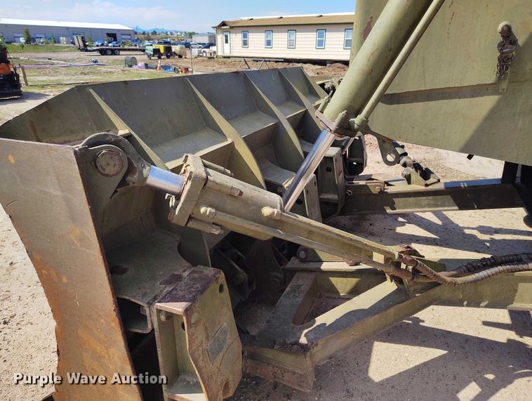 image for item IP9679 Clark 290M scraper