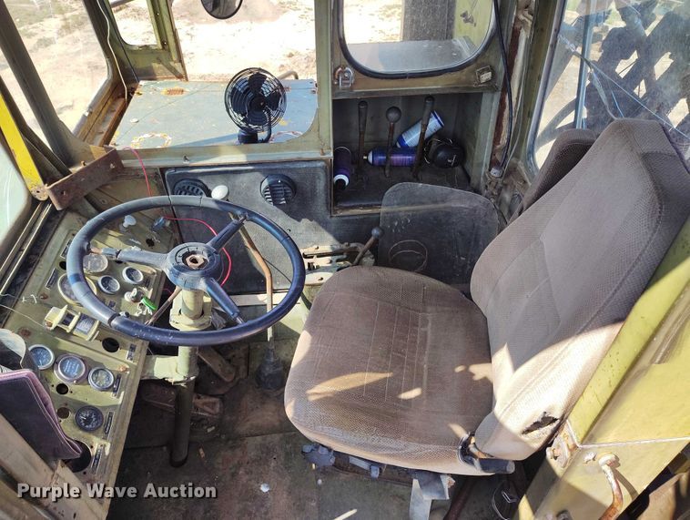 image for item IP9679 Clark 290M scraper