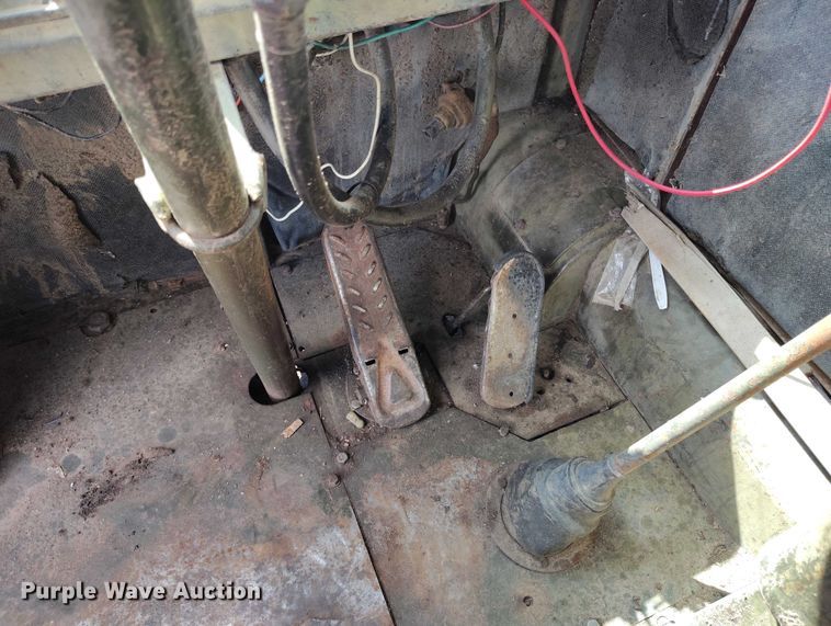 image for item IP9679 Clark 290M scraper