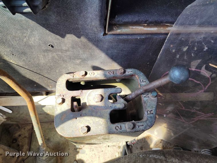 image for item IP9679 Clark 290M scraper