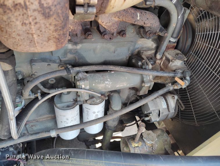 image for item IP9679 Clark 290M scraper