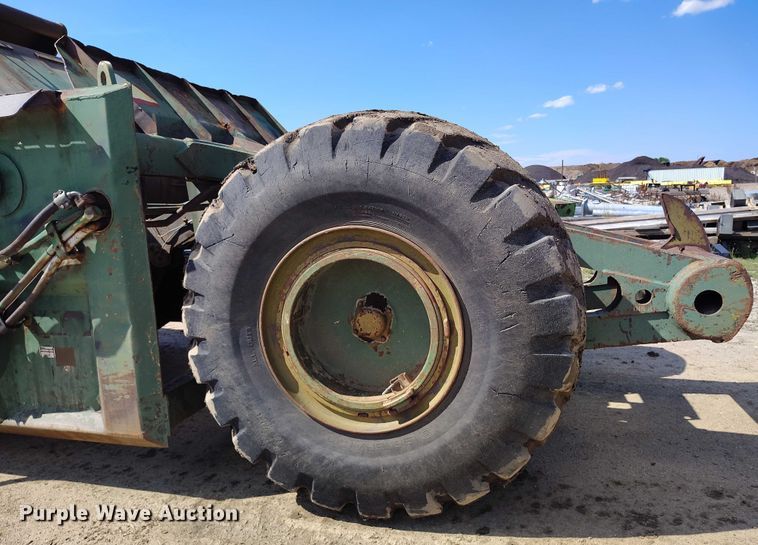 image for item IP9679 Clark 290M scraper