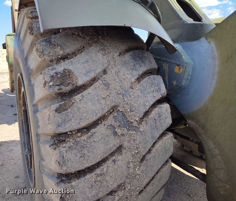 image for item IP9679 Clark 290M scraper