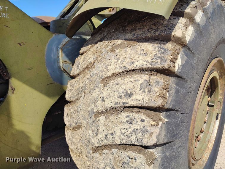 image for item IP9679 Clark 290M scraper