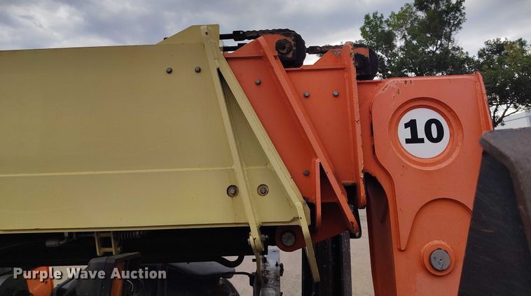 image for item IP9691 2012 JLG G10-55A  telehandler