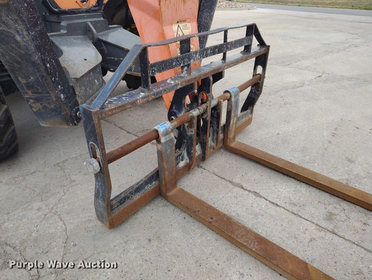 image for item IP9691 2012 JLG G10-55A  telehandler