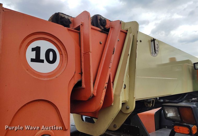 image for item IP9691 2012 JLG G10-55A  telehandler