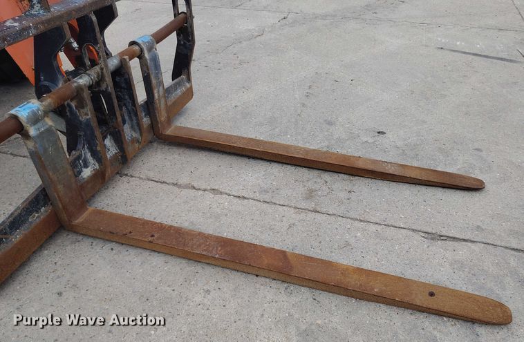 image for item IP9691 2012 JLG G10-55A  telehandler