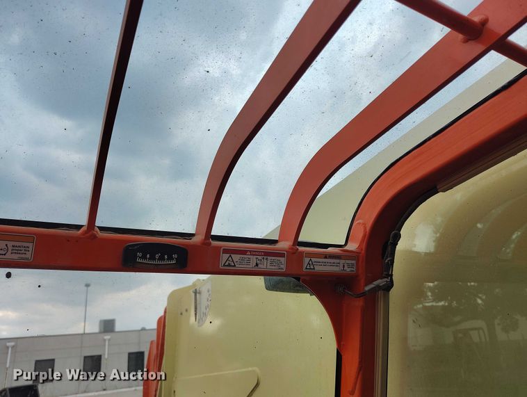 image for item IP9691 2012 JLG G10-55A  telehandler