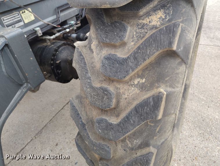 image for item IP9691 2012 JLG G10-55A  telehandler