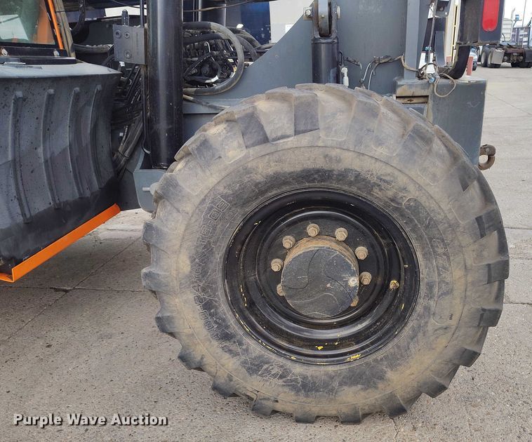 image for item IP9691 2012 JLG G10-55A  telehandler