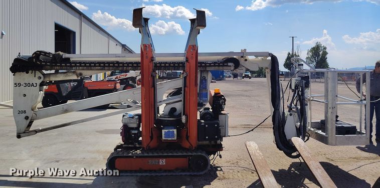 image for item IP9695 2013 Easy Lift R180 boom lift