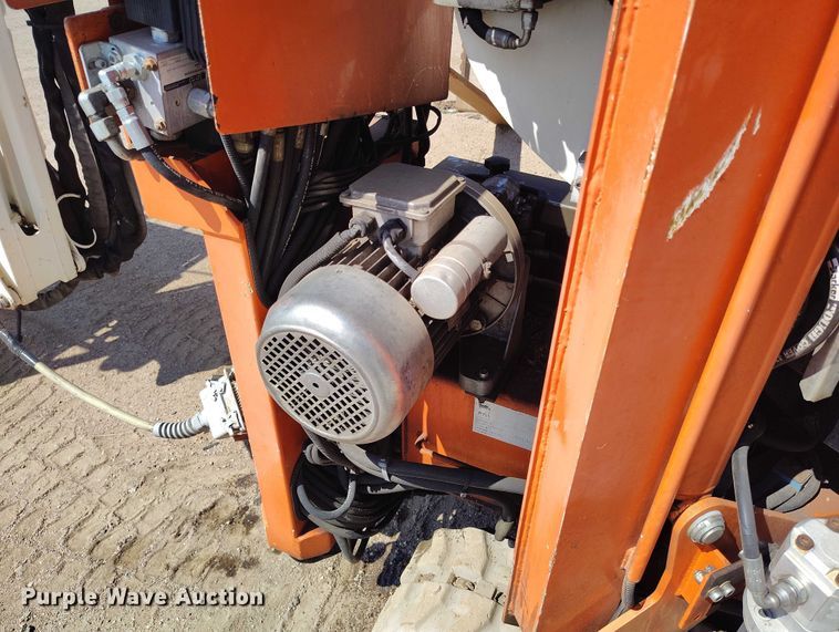 image for item IP9695 2013 Easy Lift R180 boom lift