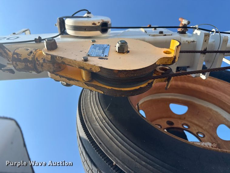 image for item NU9554 2007 Sterling Acterra utility / service truck