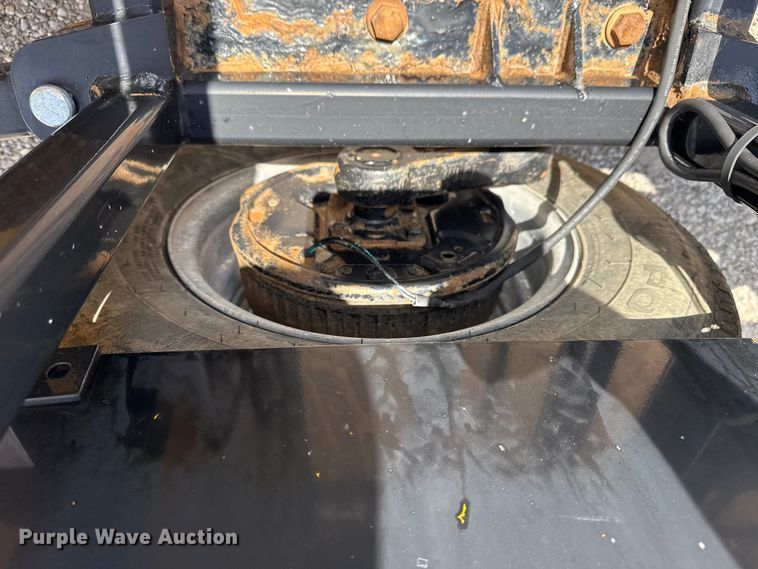 image for item NU9561 2011 Energy Absorption crash attenuator 