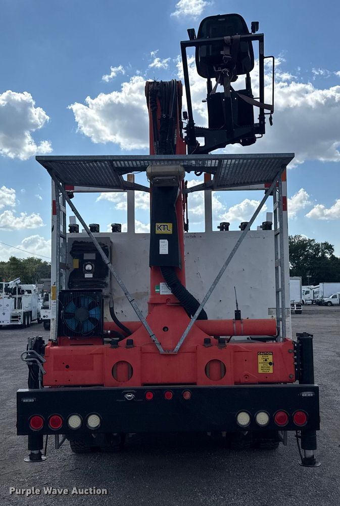 image for item NU9568 2010 Freightliner Business Class M2 grapple crane truck 