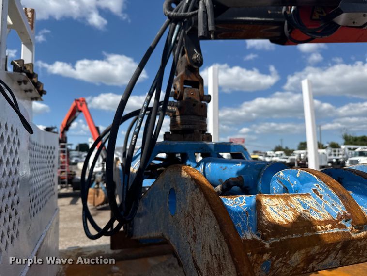 image for item NU9568 2010 Freightliner Business Class M2 grapple crane truck 