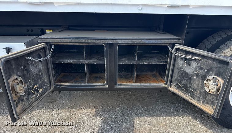 image for item NU9568 2010 Freightliner Business Class M2 grapple crane truck 