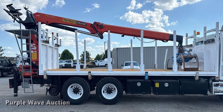 image for item NU9568 2010 Freightliner Business Class M2 grapple crane truck 