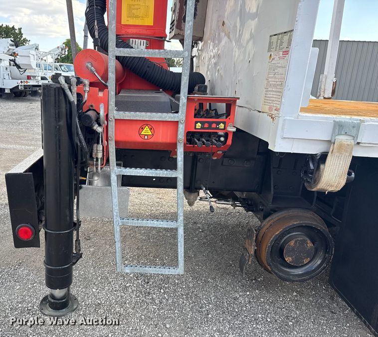 image for item NU9568 2010 Freightliner Business Class M2 grapple crane truck 