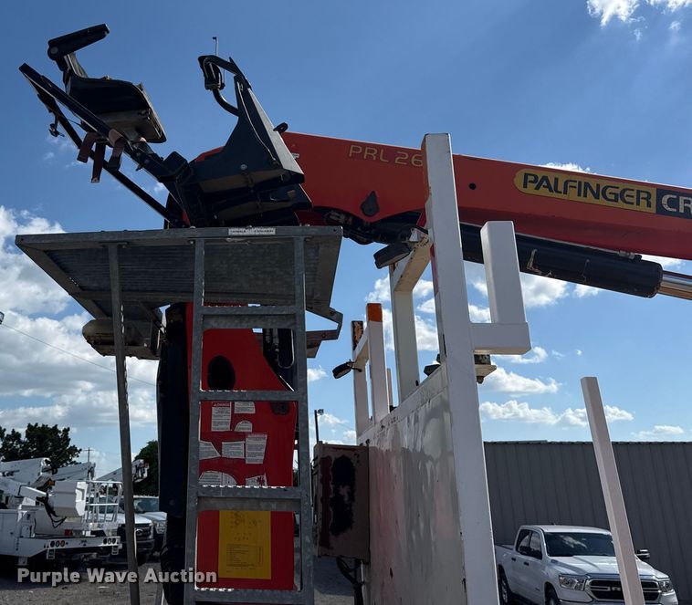 image for item NU9568 2010 Freightliner Business Class M2 grapple crane truck 