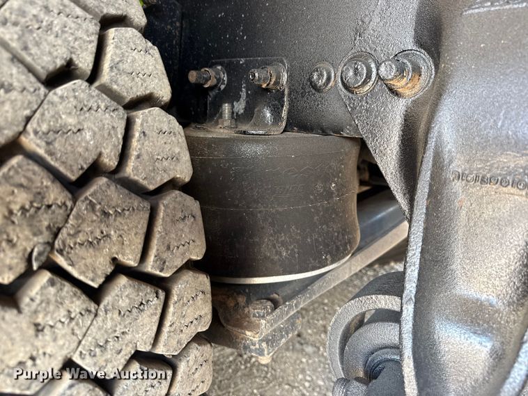 image for item NU9568 2010 Freightliner Business Class M2 grapple crane truck 