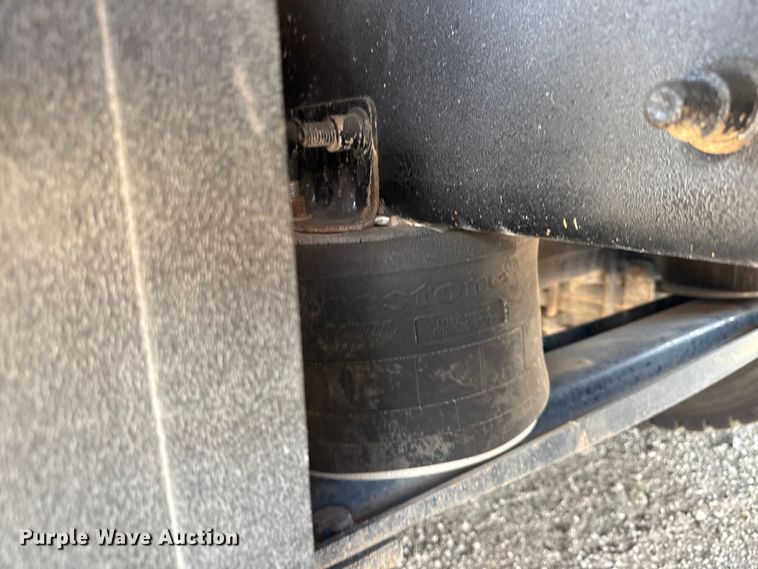 image for item NU9568 2010 Freightliner Business Class M2 grapple crane truck 