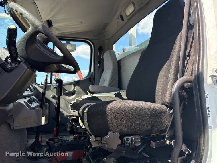 image for item NU9568 2010 Freightliner Business Class M2 grapple crane truck 