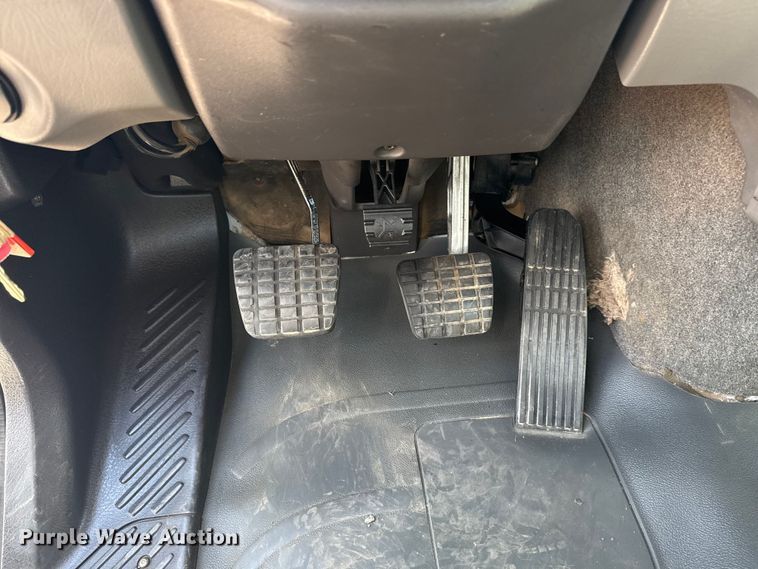 image for item NU9568 2010 Freightliner Business Class M2 grapple crane truck 