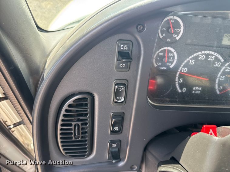 image for item NU9568 2010 Freightliner Business Class M2 grapple crane truck 