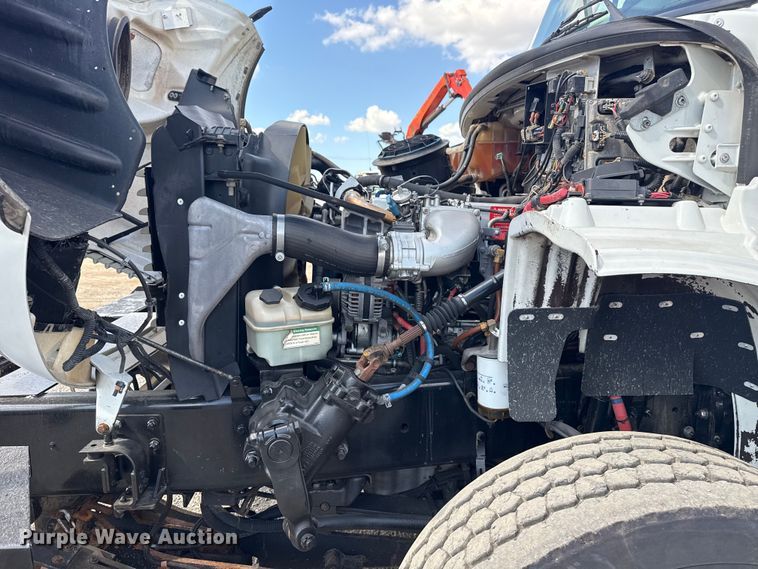 image for item NU9568 2010 Freightliner Business Class M2 grapple crane truck 