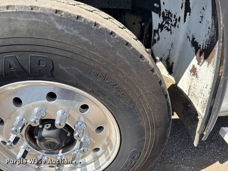 image for item NU9568 2010 Freightliner Business Class M2 grapple crane truck 