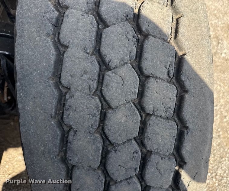 image for item NU9568 2010 Freightliner Business Class M2 grapple crane truck 