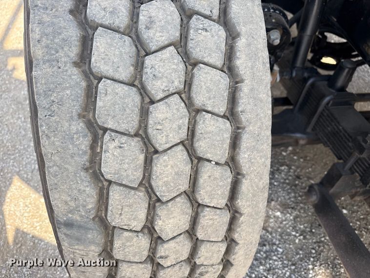 image for item NU9568 2010 Freightliner Business Class M2 grapple crane truck 