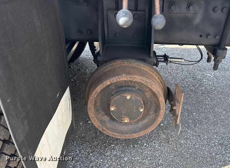 image for item NU9568 2010 Freightliner Business Class M2 grapple crane truck 