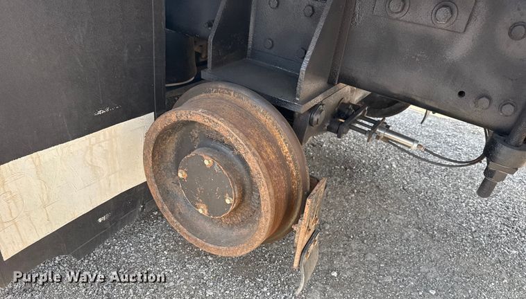 image for item NU9568 2010 Freightliner Business Class M2 grapple crane truck 