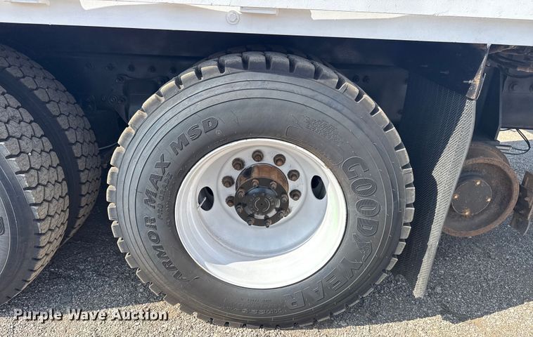 image for item NU9568 2010 Freightliner Business Class M2 grapple crane truck 