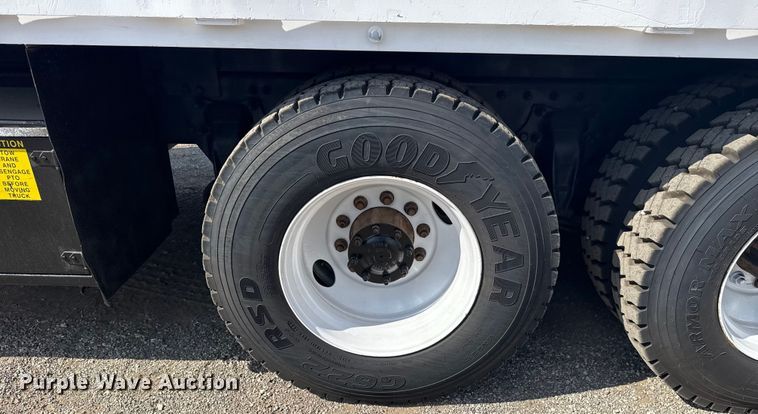 image for item NU9568 2010 Freightliner Business Class M2 grapple crane truck 