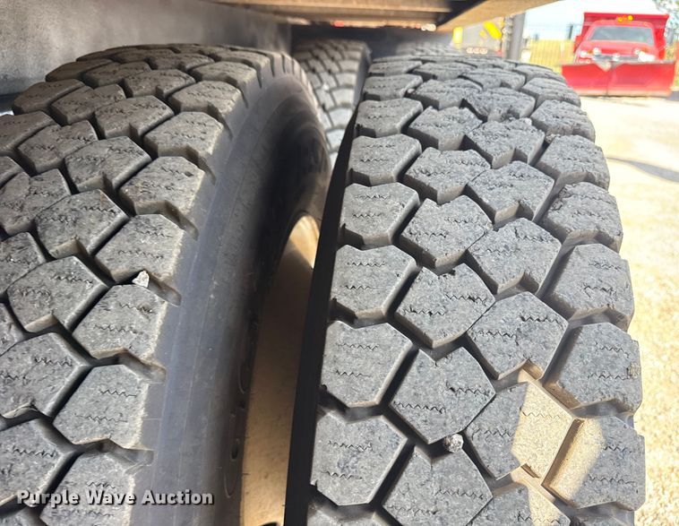 image for item NU9568 2010 Freightliner Business Class M2 grapple crane truck 