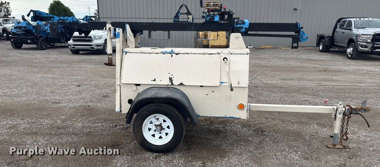 image for item NU9572 2006 Genie TML light plant