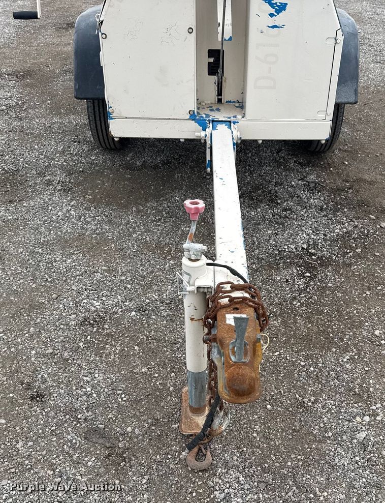 image for item NU9572 2006 Genie TML light plant