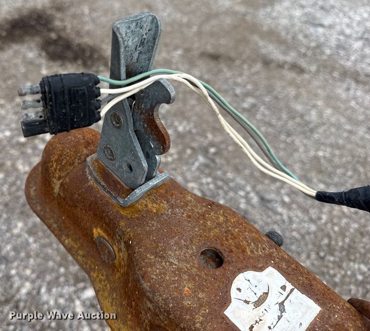 image for item NU9572 2006 Genie TML light plant